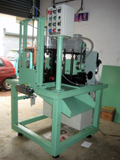 TWO STATION LINEAR INDEXING DRILLING MACHINE FOR SOCKET DRILLING